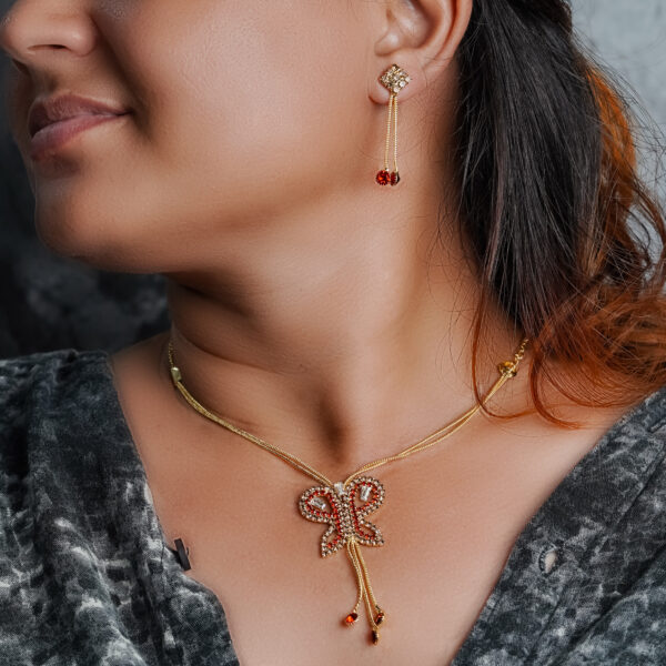 NECKLACE-9008_4-1.jpg
