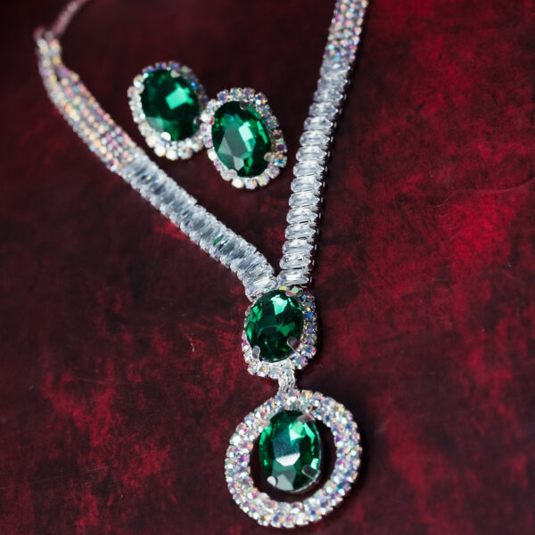 NECKLACE-9012_2-1.jpg