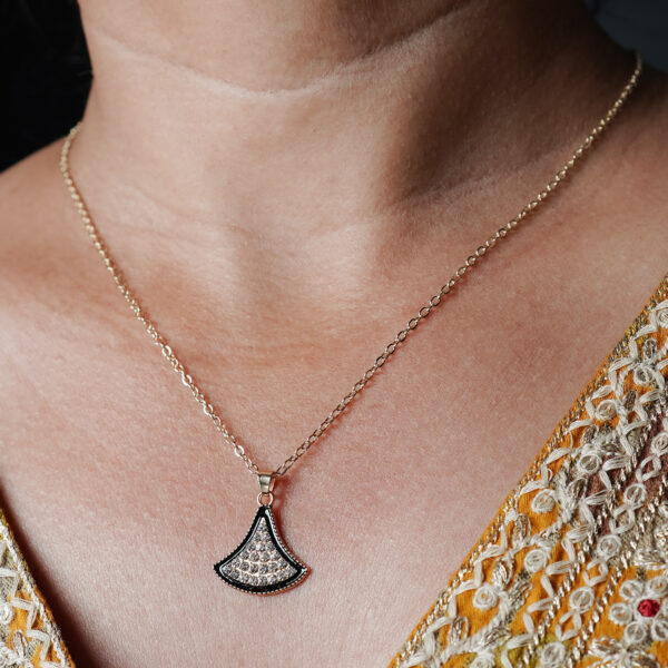 NECKLACE-9034_5-1.jpg