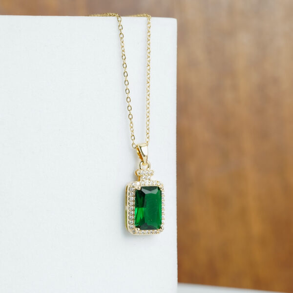 NECKLACE_9044_3-1.jpg NECKLACE_9044_3-1.jpg