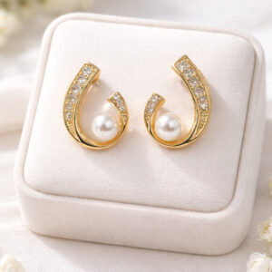 Elegant Pearl Curve Studs Earrings For Women & Girls