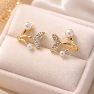 Crystal Leaf & Pearl Accent Earrings Women and Girls Alloy Stud Earring