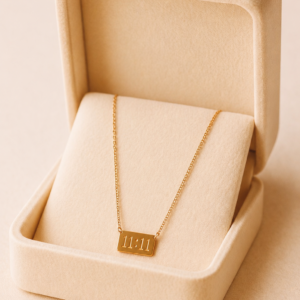 Modern Lightweight Daily Wear Chain Pendant Necklace for Women and Girls