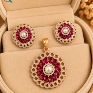 Designer Buti-pendant Set for women and Girls.