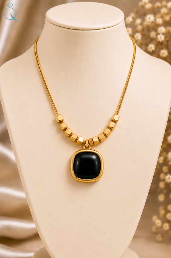 NECLACE1