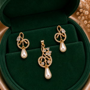 Designer Buti-pendant Set for women and Girls.