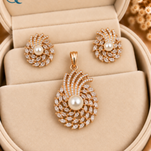 Designer Buti-pendant Set for women and Girls.