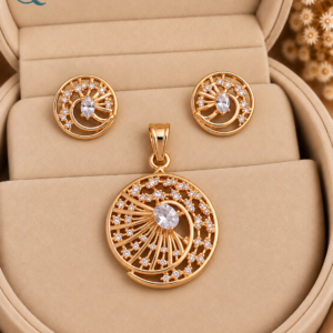 Designer Buti-pendant Set for women and Girls.