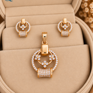 Designer Buti-pendant Set for women and Girls.